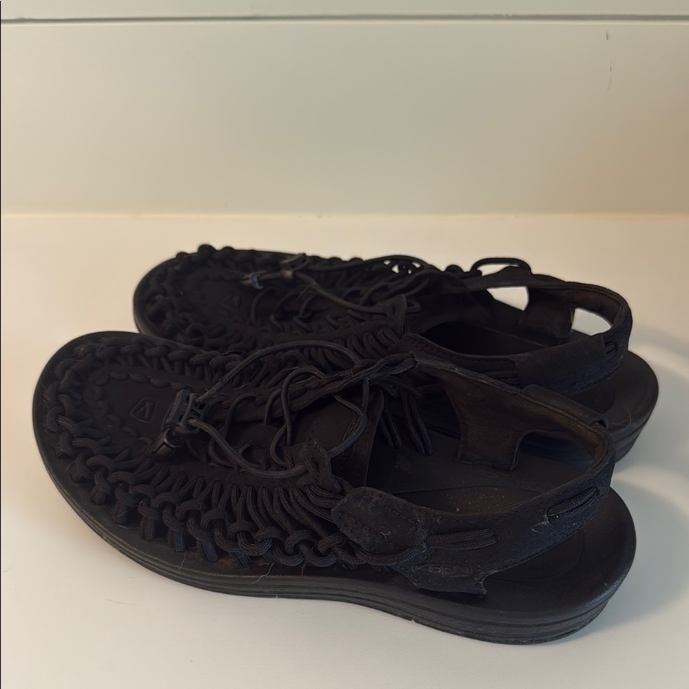 Keen Black Sandals with Woven Design